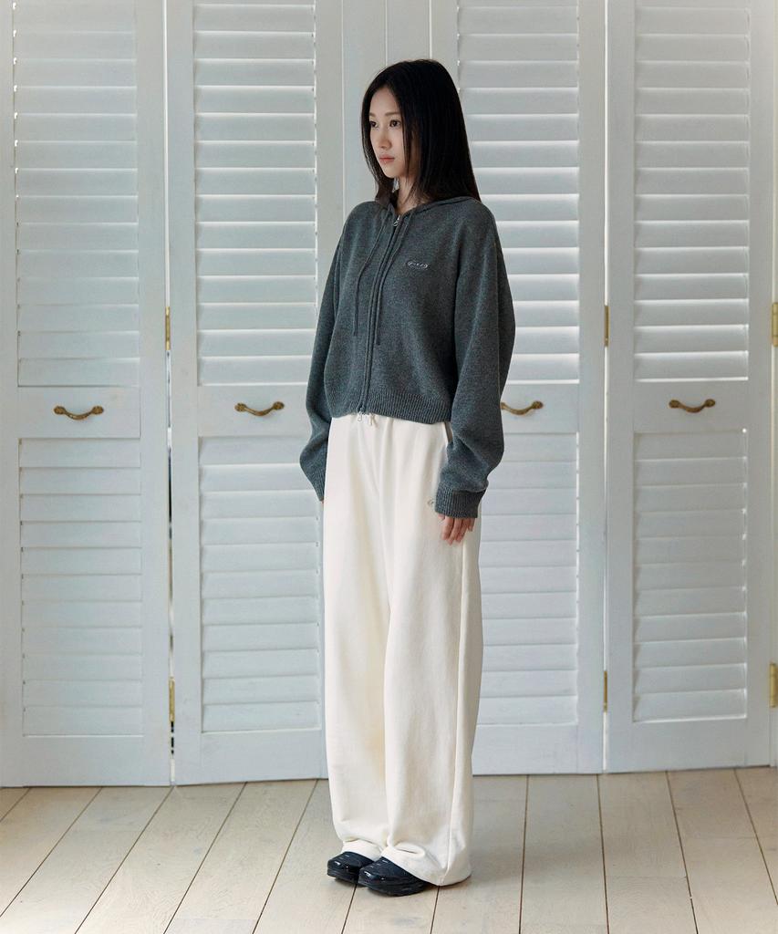 Epeueidi Two-Way Sweatpants (Ivory)