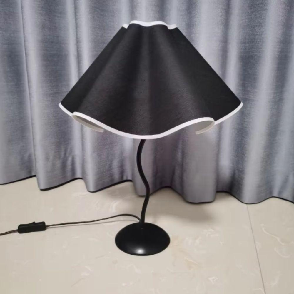 Fashion Linen Fabric Petal Table Lamp Shade Handmade Flower Pattern Table Lamp Shade Elegant Retro Lampshade Cover Wedding