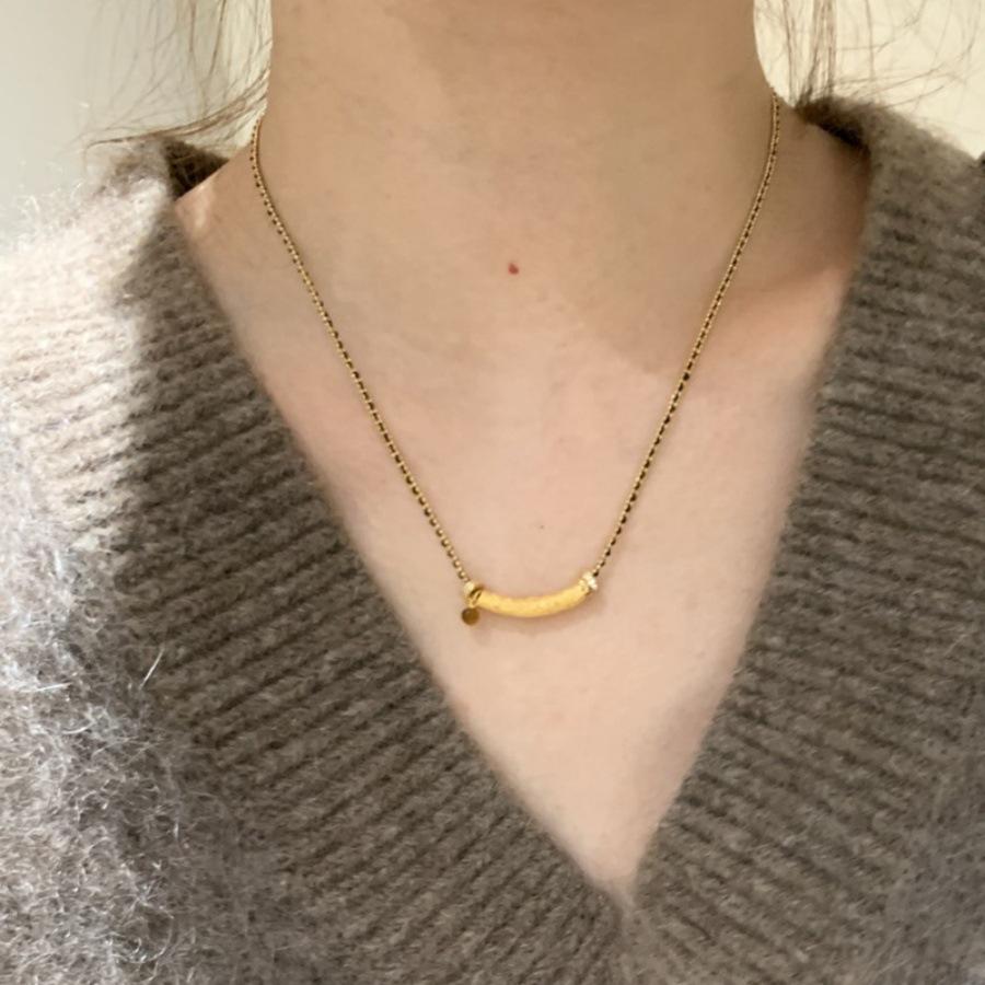 Винтажное Средневековое Улыбающееся Тигровое Око Черное Золото Матовая Цепочка на Ключицу Женская Гуофэн Новый Китайский