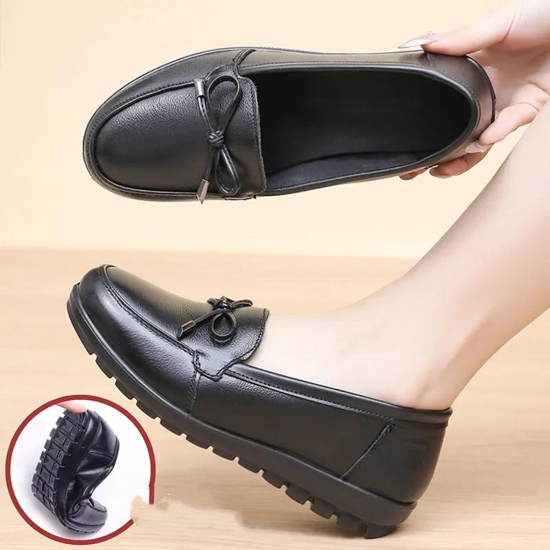 Skórzane Miękkopodzelowe Buty dla Matki, Czółenka, Buty Skórzane, Antypoślizgowe Damskie Buty na Płaskiej Podeszwie dla Kobiet w Średnim Wieku, Wygodne na Wiosnę i Jesień