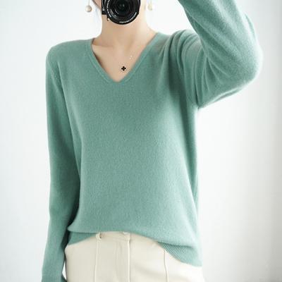 New Spring and Autumn V-neck Sweater Pullover Solid Color Long-sleeved Sweater Top