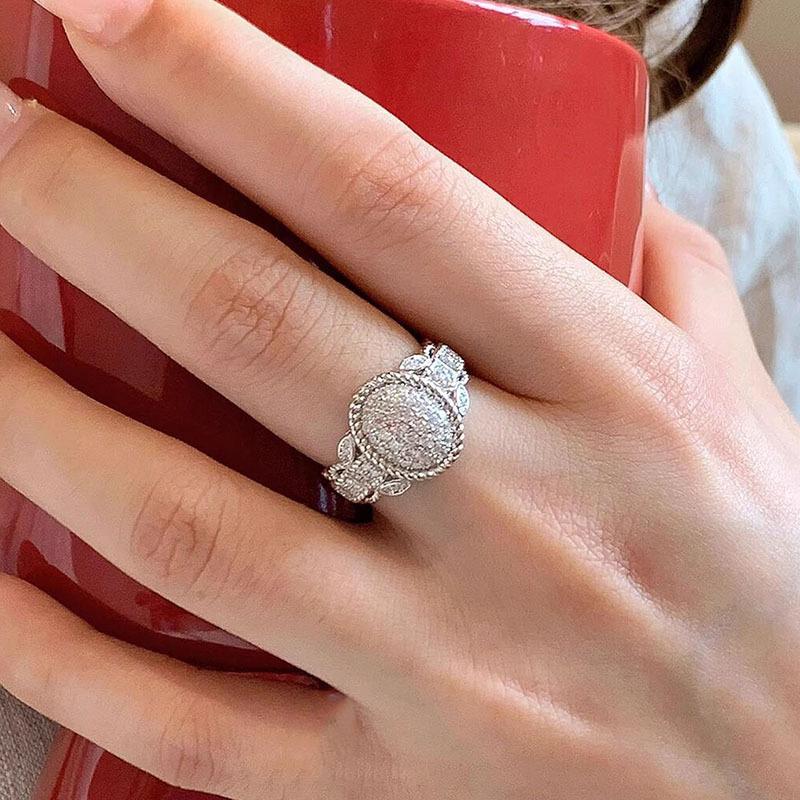 

Creative idea silver diamond studded sparkling strap ring retro charms exquisite oval wide rings for women wedding resizable срібний