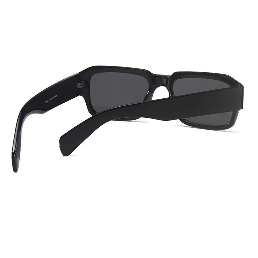 Lightweight Comfortable Durable High Quality Retro Designer Style Stylish Trendy Square Shaped Female Sun Glasses