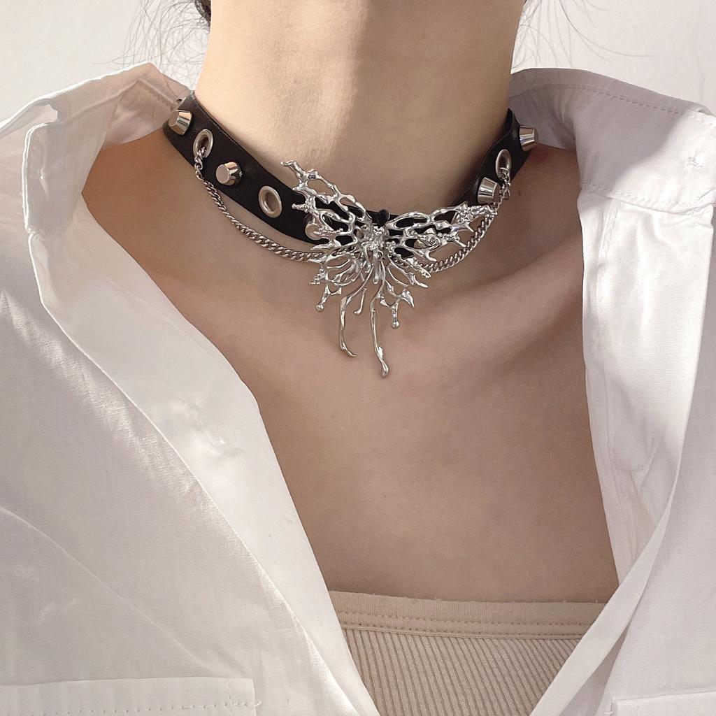 Adjustable PU Leather Collar Necklace Fashion Butterfly Neck Chain Punk Necklace Choker Rock Jewelry for Women Girls