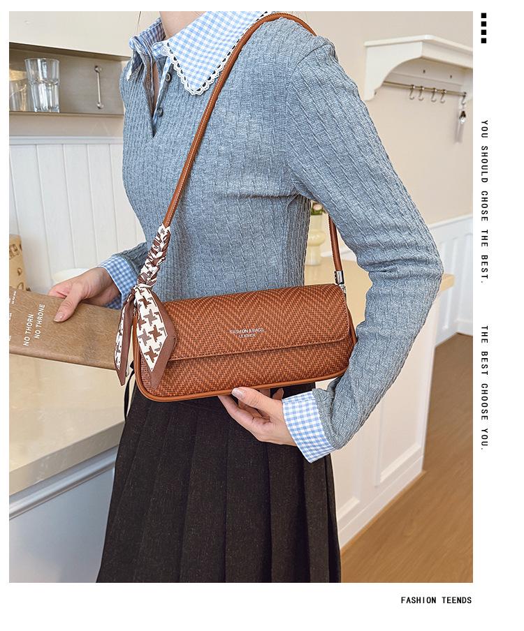 2025 French Chic Women's Versatile Shoulder Baguette Bag
