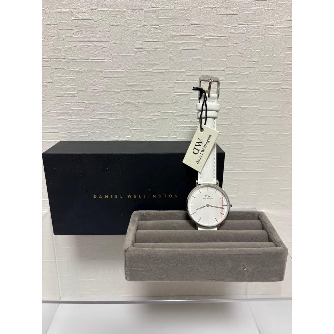 Used Daniel Wellington white leather watch