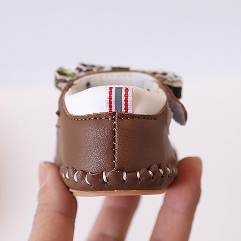 Baby Girl Walking Shoes for 0-1 Year Old, Soft-Soled Infant Shoes, Versatile Spring/Autumn Leather Shoes.