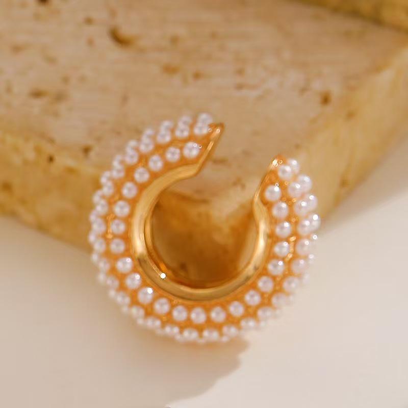 Retro Fashion C-Shaped Bling Ear Clips with Colored Diamonds - Trendy No-Pierce Earrings