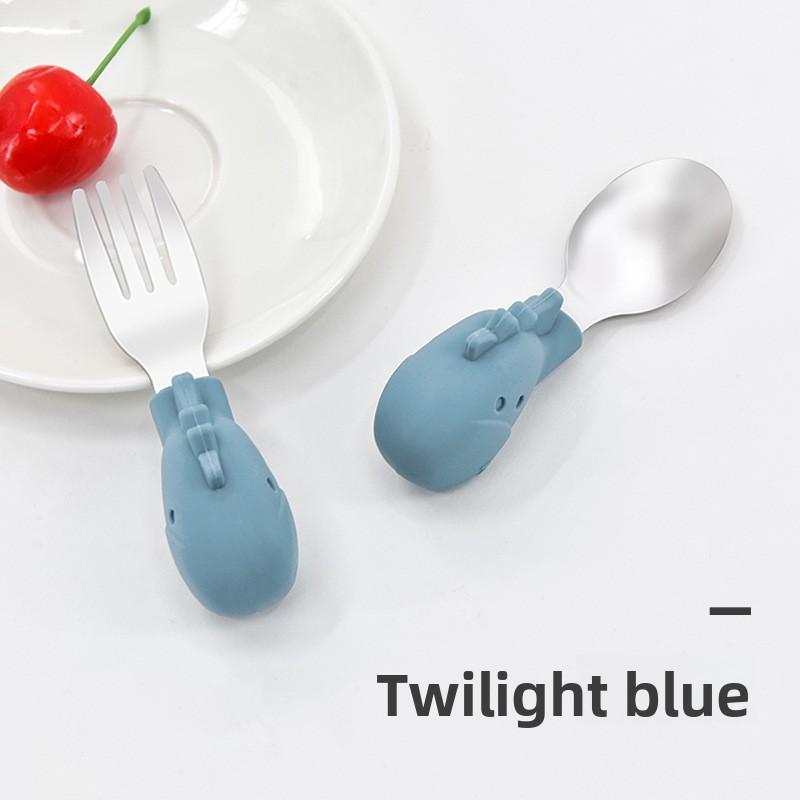 

Детская тренировочная вилка-ложка с короткой ручкой и ручкой в виде оленя 1 pair of fork and spoon синий