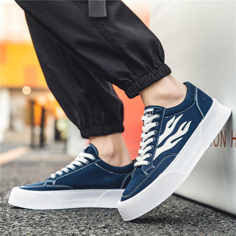 Fashion Green Men Canvas Shoes Classic Breathable Canvas Sneakers Men Casual Shoes Street Hip Hop Platform Vulcanized Shoes Men