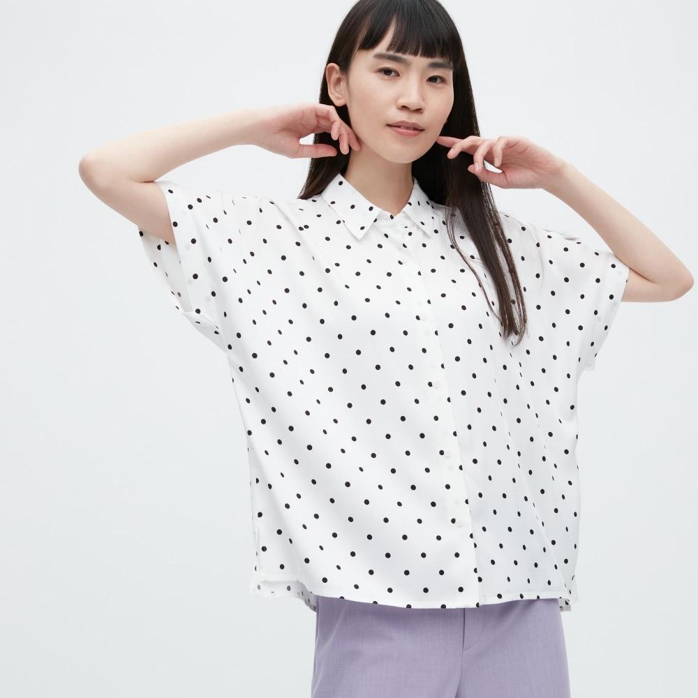 

UNIQLO JAPAN Блузка с принтом из вискозы и короткими рукавами