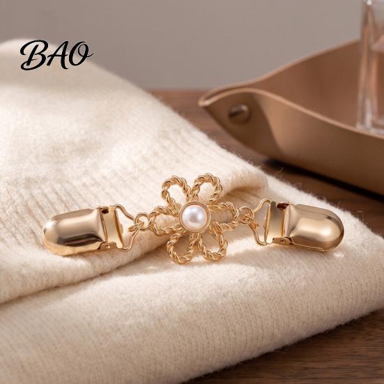 Women Clothing Clip Hollow Flower Cardigan Sweater Clip, Vintage with Metal Fasteners Faux Pearl, Cincher for Dress Shawl Pants Collar
