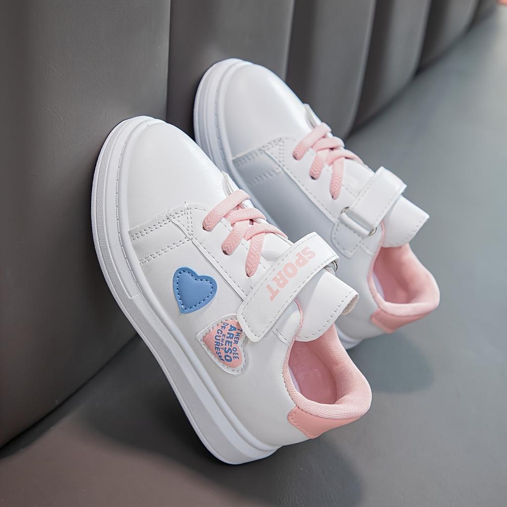 [Niedliche Kinder-Sneaker] Niedliche Kinder-Freizeit-Sneaker | Herzmuster Weiß & Rosa Low-Top Schnürschuhe, Runde Zehenpartie, Obermaterial in Lederoptik, Stoff-Innenseite