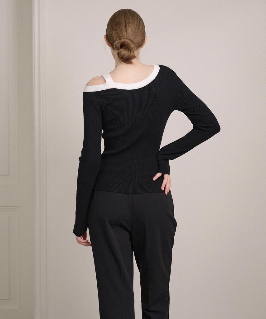 MICANE Nostalgia One-Shoulder Buckle Knit