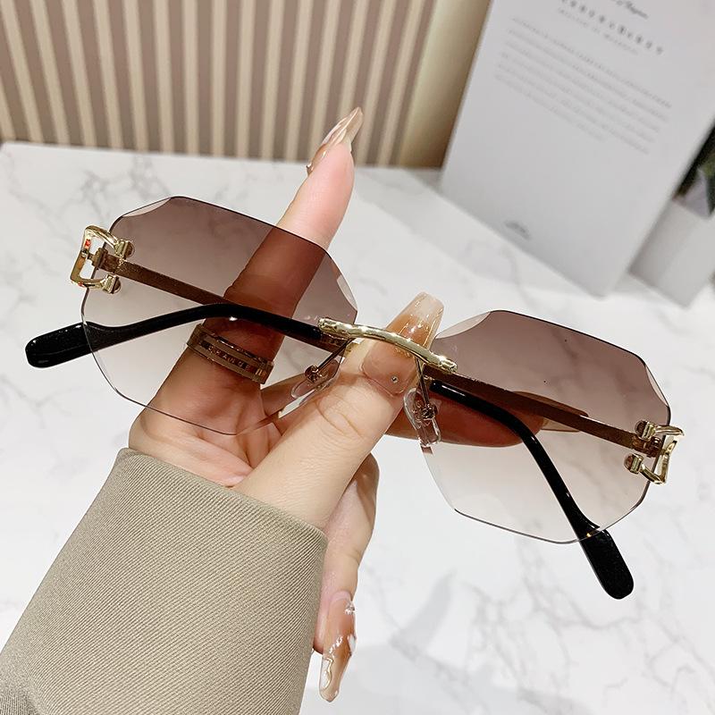 New Vintage Sunglasses Women Men Ellipse Sun Glasses Metal Eyeglass Legs Polygon Eyewear Retro Style