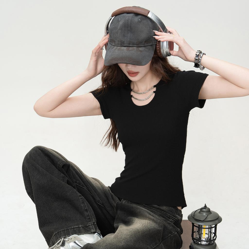 Summer trendy design chain t-shirt regular short sleeved slim fit short top for women cool
