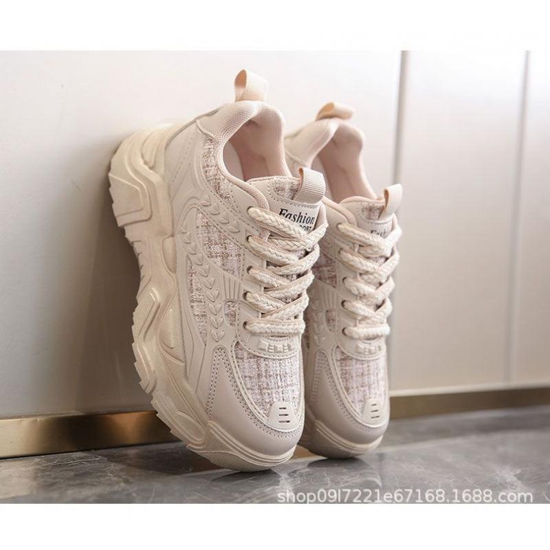 Sports women s shoes 2024 new autumn fashion Korean version single shoes casual platform shoes children running lace-up dad shoes 35 хаки 2980₽
