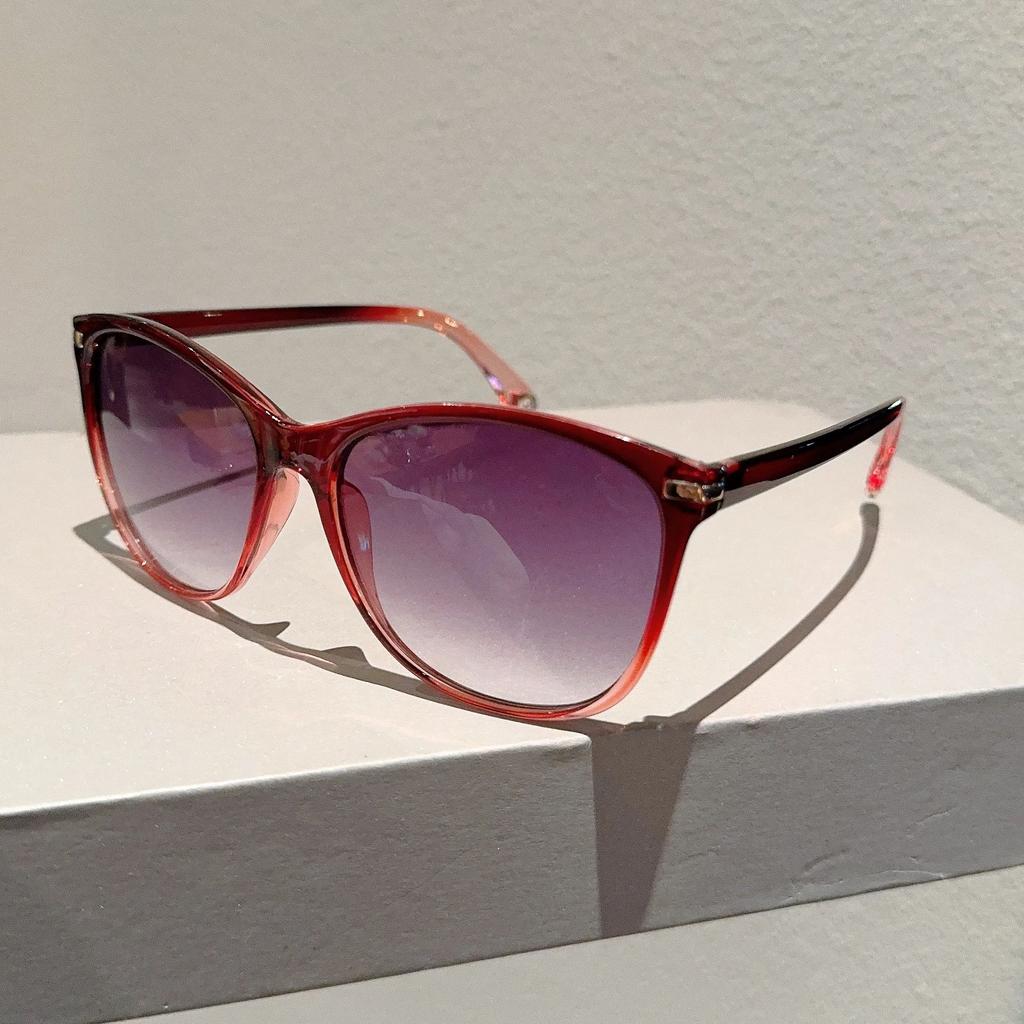 Oversized Round Sunglasses for Women New In Multicolor Rim Gradient Dark Glasses Fashion Vintage Travelling Shades