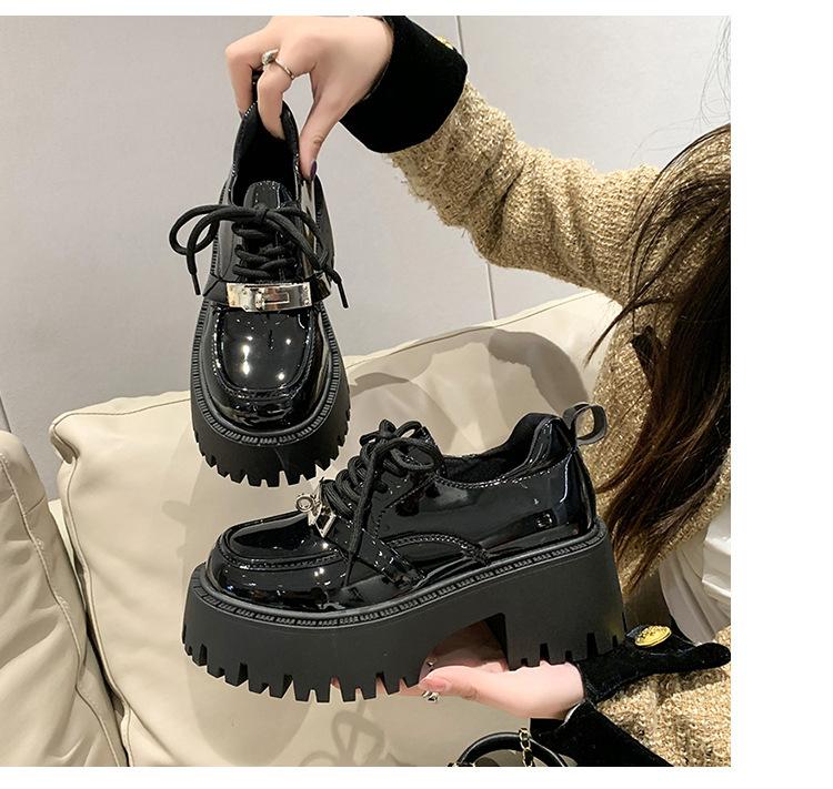 

Lefu Shoes Женские 2025 Лето Новый Стиль Простые Повседневные Платье Толстая подошва Обувь для увеличения роста 40