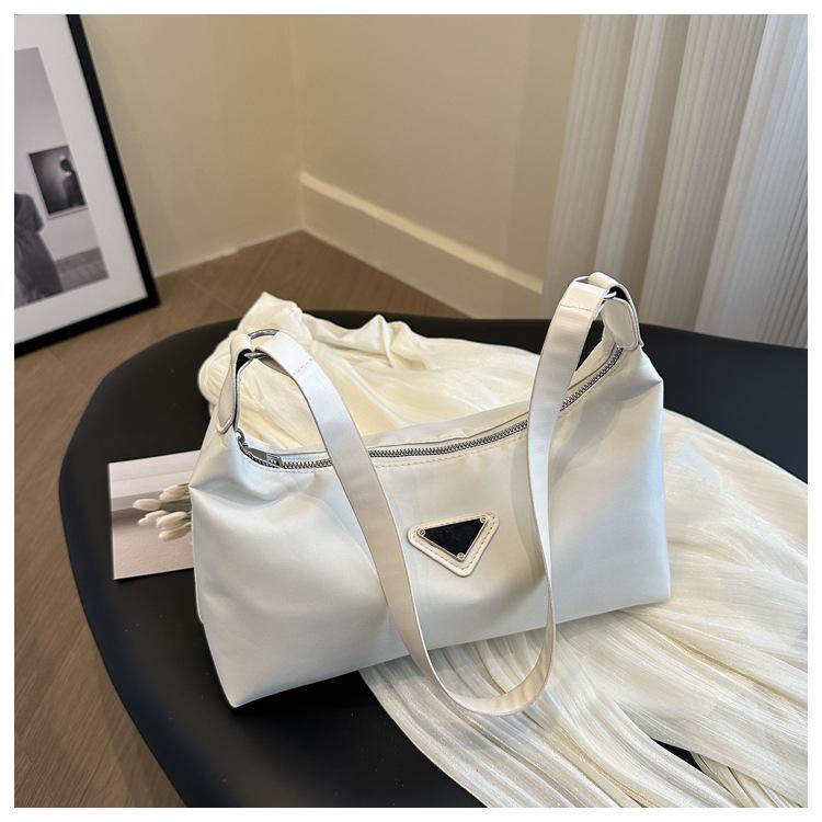 

Сумка-багет из ткани Оксфорд, женская, летняя, 2024 года, новая модная сумка через плечо, сумка для волос подмышкой белый