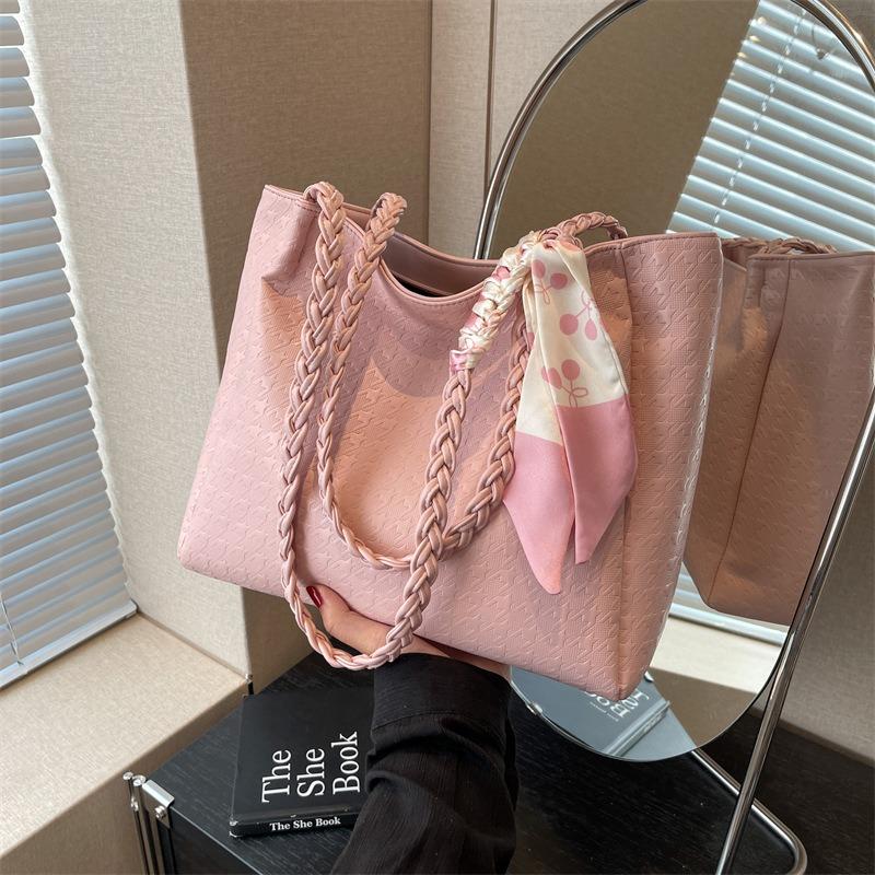 High-end foreign-style large-capacity bags, new women's bags, fashionable commuter shoulder bags, summer popular tote bags