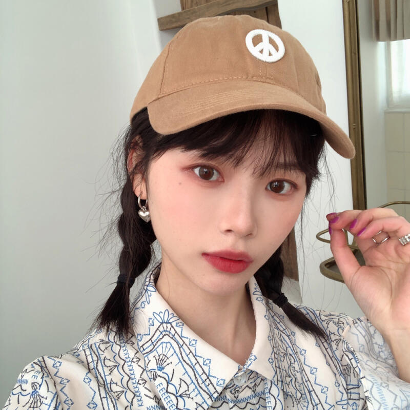 On the Moment Peace Mark Logo Cotton Ball Cap C4 Brown BROWN