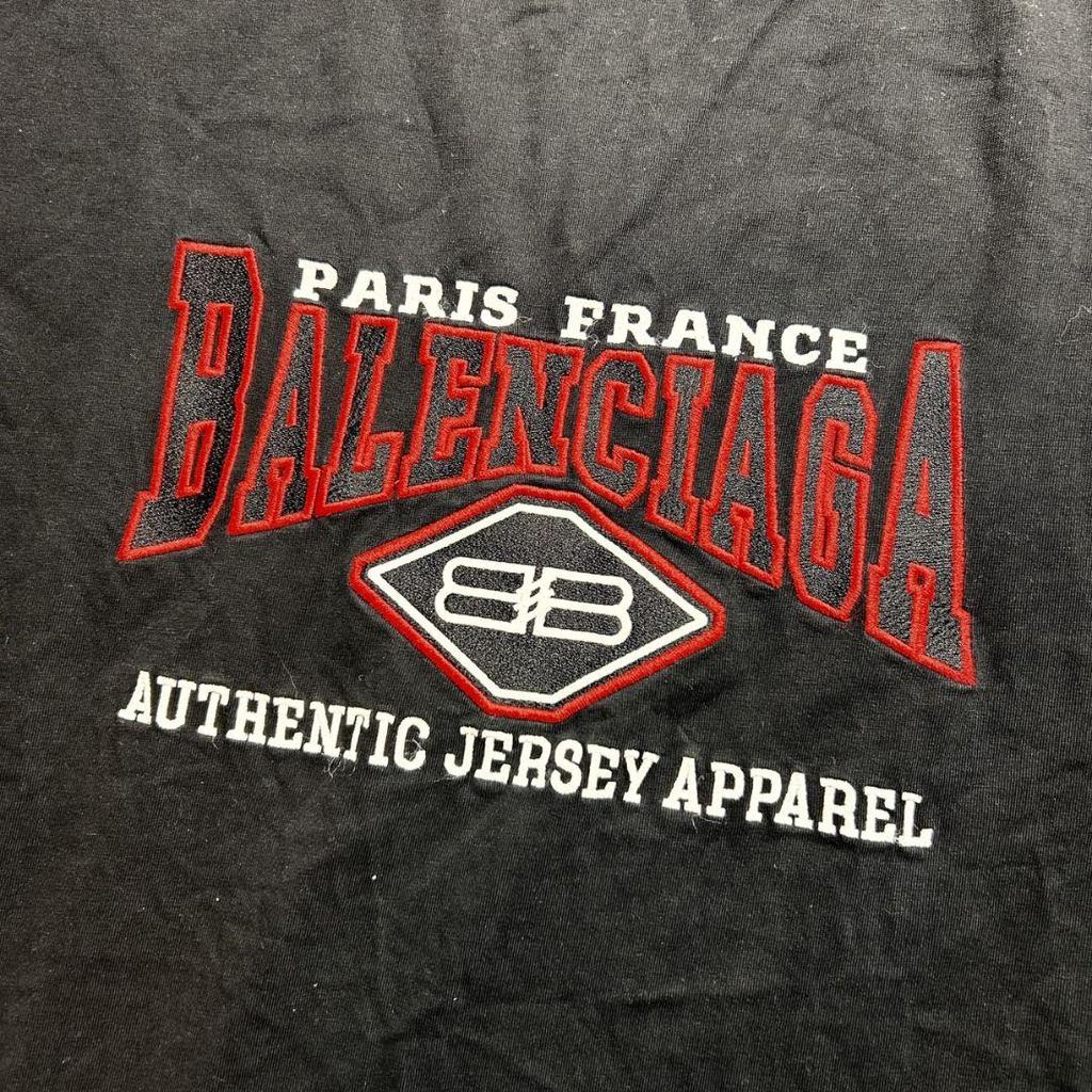 [USED] Authentic BALENCIAGA AUTHENTIC TEE T-shirt with Embroidery