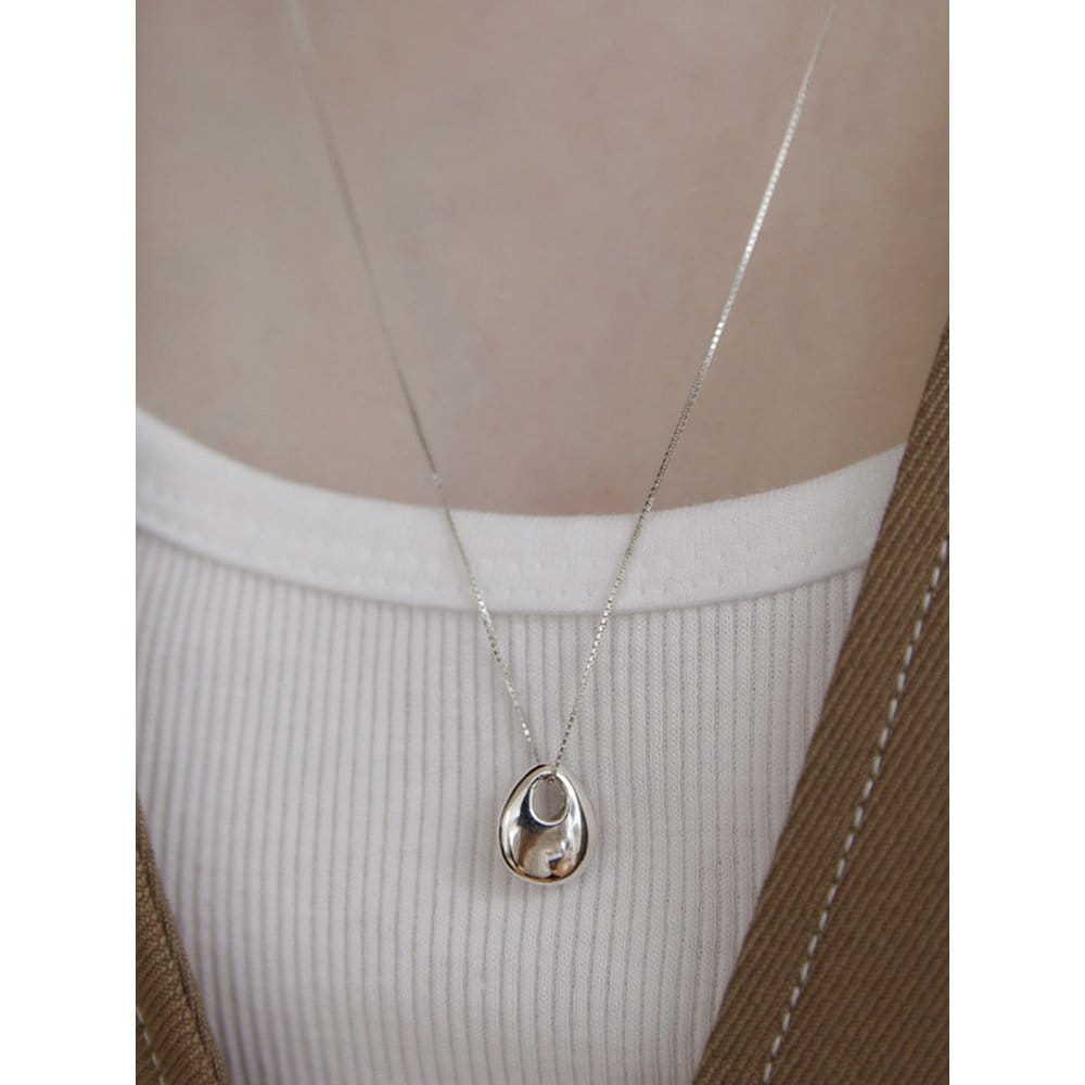 (925 Silver) Glim Pebble Long Necklace Nz2430