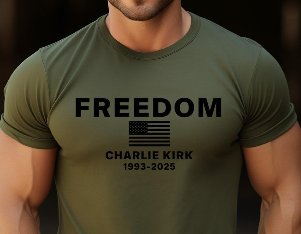 

Charlie Kirk Freedom USA American Flag Patriotic T-Shirt M
