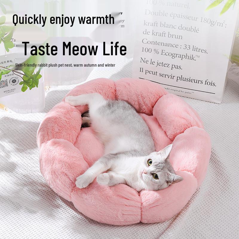 All-Season Plush Flower Pet Bed for Cats, Dogs & Rabbits