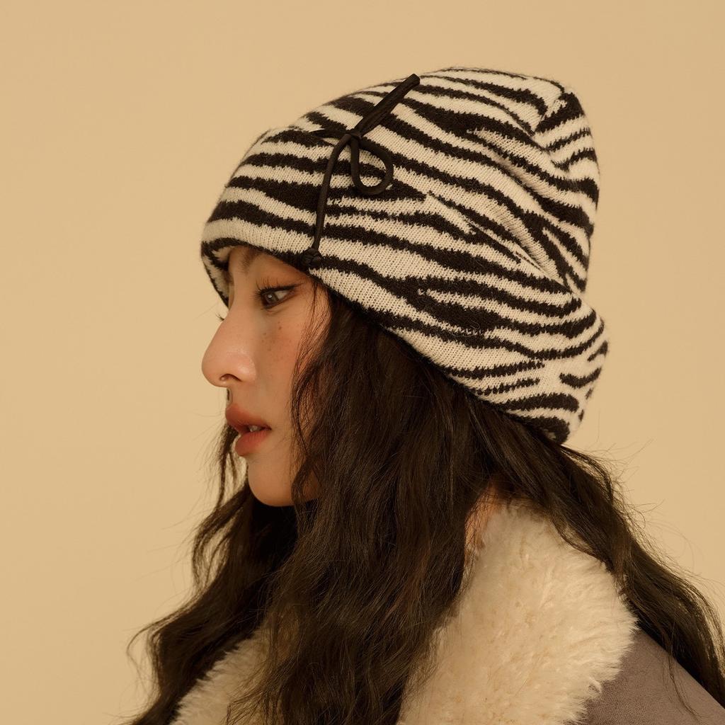 Winter Hat for Women Casual Versatile Knitted Hat Big Head Circumference Thickened Warm Wool Hat Zebra Striped Ear Protection Cold Hat