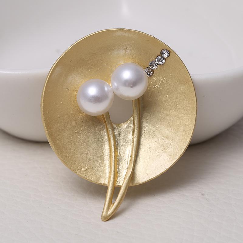 Vintage Topa Brand Palace Flower Leave Brooch Pin Women's Men's Clothing Coat Plant Matte Brooches Badges Trendy Buckle Pin Gift