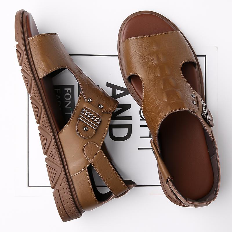 Fashion 2025 Summer Casual Sandals Mens Hollow Breathable Leather Sandals Fashion Casual Designer Shoes Male Solid Color Business Shoes