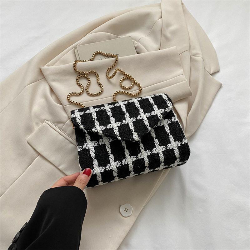 Fashionable Pu Leather Crossbody Bag Fall 2023 Trendy Shoulder Bag With Chain