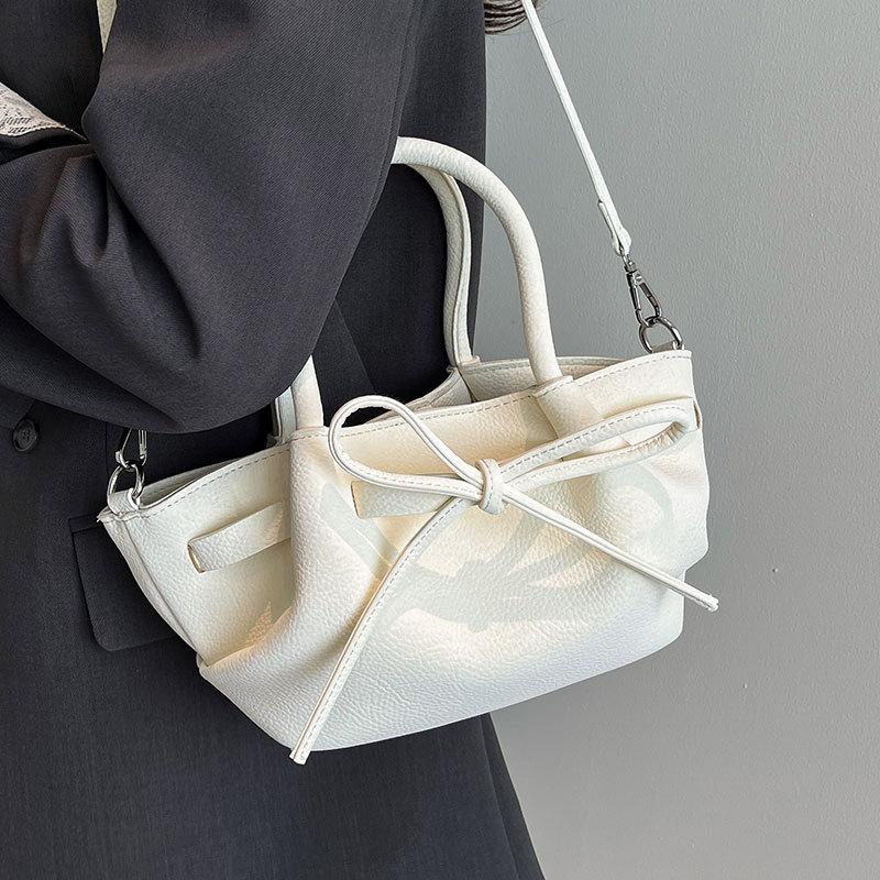 2025 spring new Korean version fashionable small fresh portable vegetable basket bag niche casual high-end textured messenger bag
