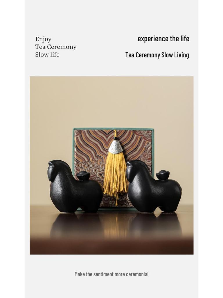 Exquisite Dark Horse Yuanbao Tea Pet: Zodiac Wealth-Attracting Tang Horse Ornament