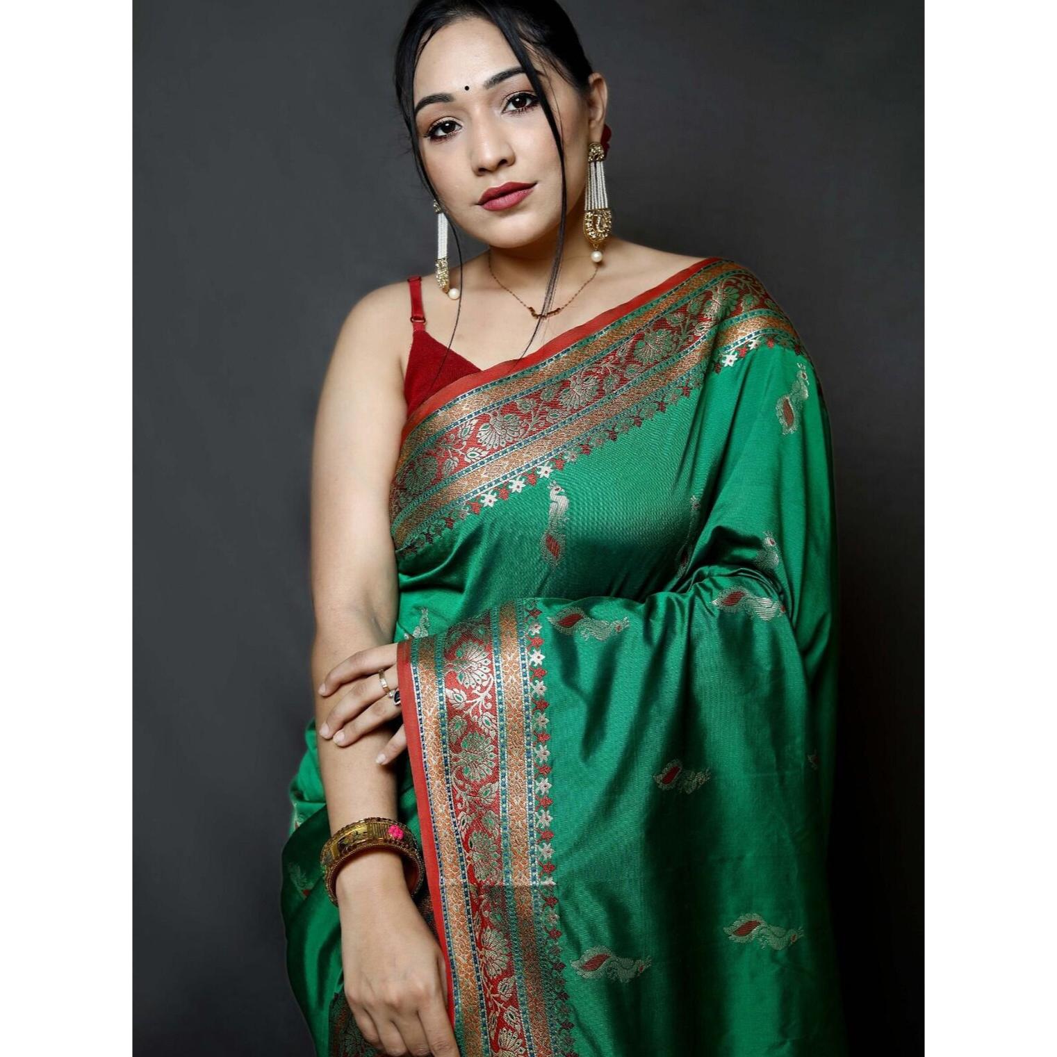 

Banarasi Weaving Silk Праздничная одежда Дизайнерское сари