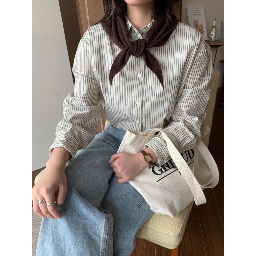 Wool Temperament, Anti-aging Triangle Scarf, Knitted Small Shawl for Women in Autumn and Winter, Versatile Korean Version, Knotted and Shoulder Worn