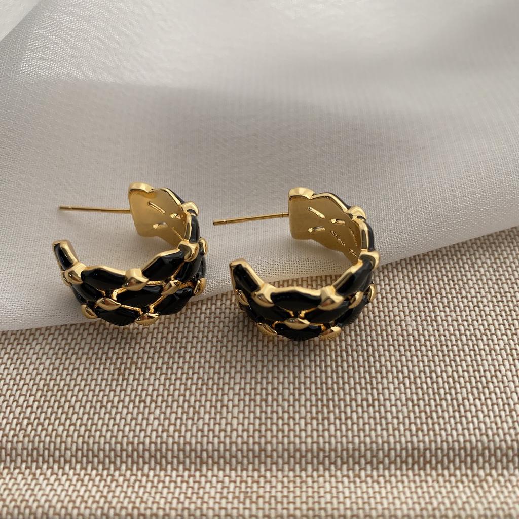 Black Gold Enamel Oil Drop C-Shaped Color Matching Earrings Light Luxury High Sense Fashion Rhombus Earrings Commuter Women