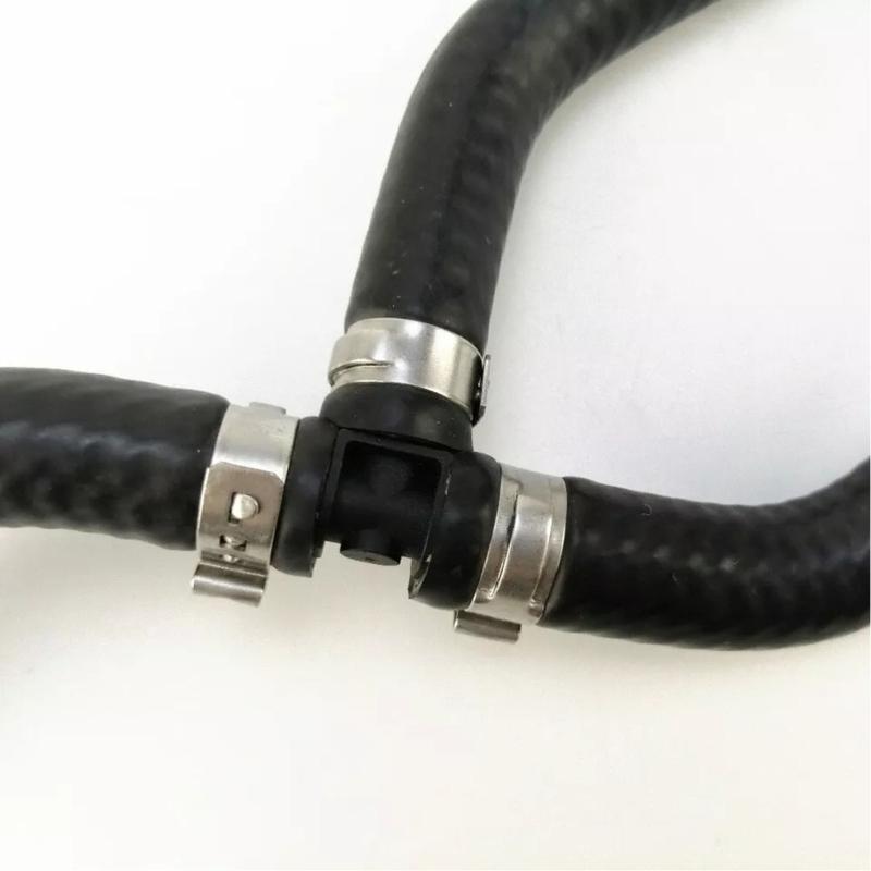Replacement Deputy Kettle Water Pipe for W204 C204 C207 S204 Water Tank Radiator Hose 2045012825 2045013225 A2045012825