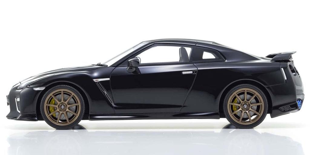 samurai 1/18 scale Nissan GT-R Premium Edition T-Spec Midnight Purple (Finished Product)