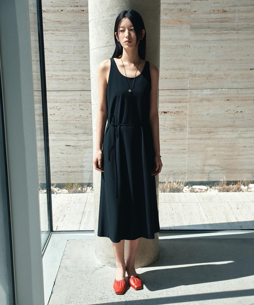Siyajyu Sia8045 Classic Drape Long Dress_Black