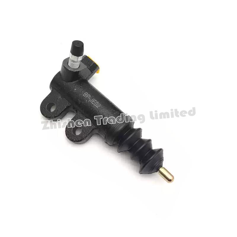 Suitable for Chery Tiggo clutch master cylinder old Tiggo clutch working cylinder transmission master cylinder