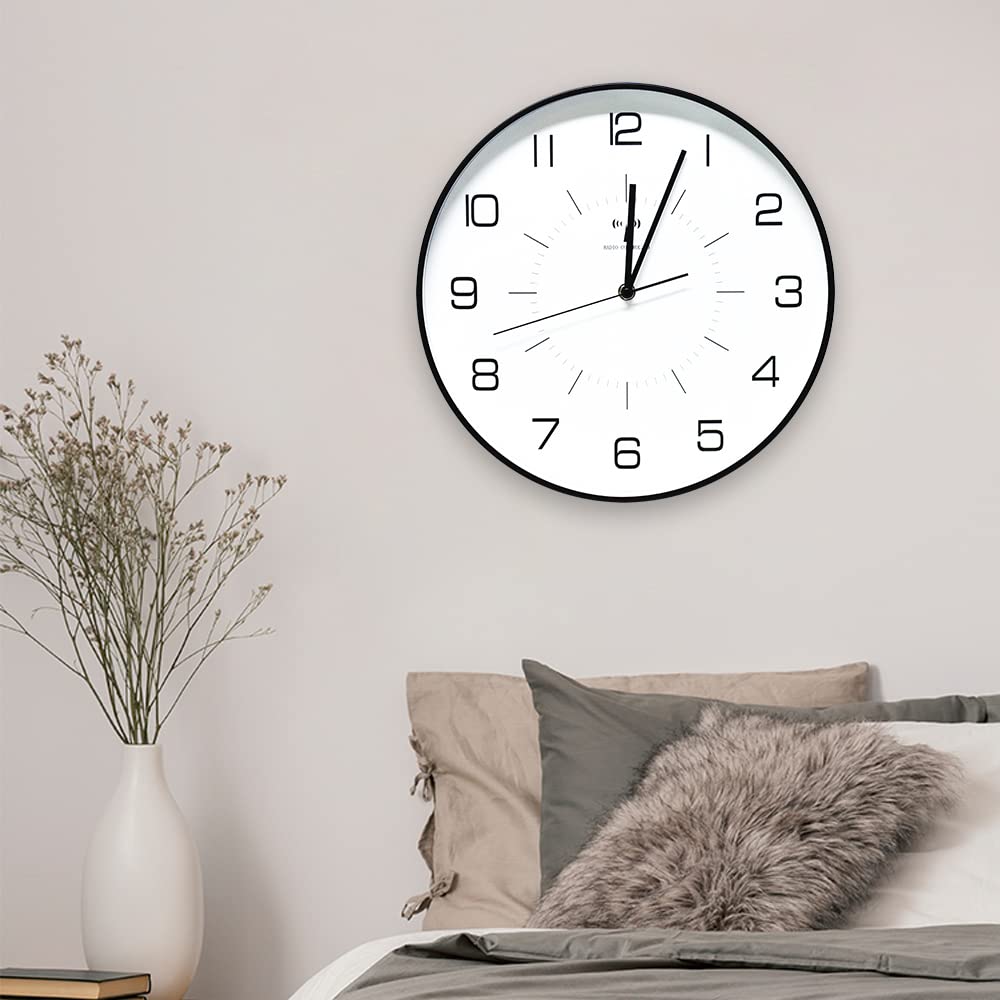 [Besttime] RC260F Rádiem řízené nástěnné hodiny, bílý ciferník, černý metalický, průměr 33x5,5cm, vybaveny anténou s vysokým zesílením