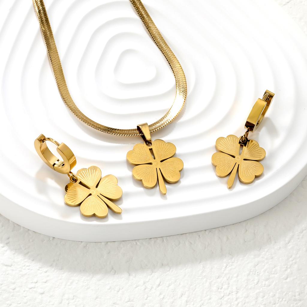 Luxury Fashion Clover Earrings And Necklace Jewelry Set Elegant Earring Gift Box