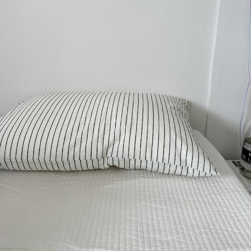 Pure Cotton Pillow Set: Includes Single 48x74cm Pillowcase, Pair of Pillow Inserts, Liner, and Cover.