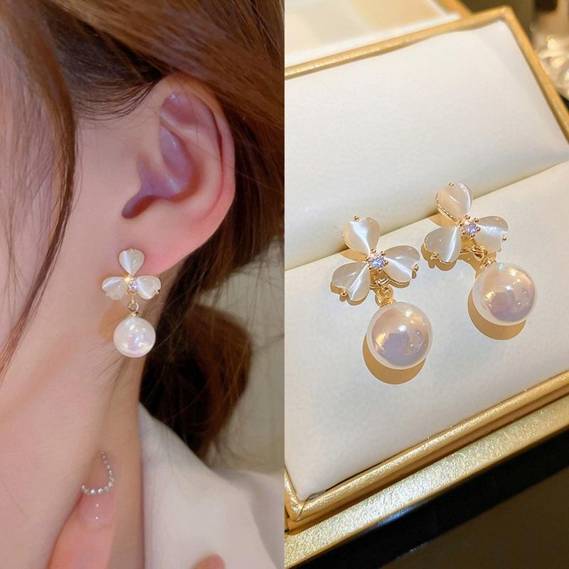French Flower Pearl Earrings Elegant Irregular Drop Earrings Temperament Charm Earrings Vacation Party Jewelry For Women
