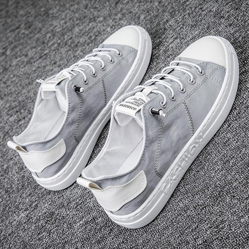 

Мужские дышащие парусиновые кроссовки Slip-On — модная, универсальная, повседневная обувь белого цвета Size 44