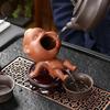 Creative Fun Smiling Urinating Boy Tea Pet Purple Clay Fuwa Tea Pet For Home and Office Decoration Urine Doll Unique Gift