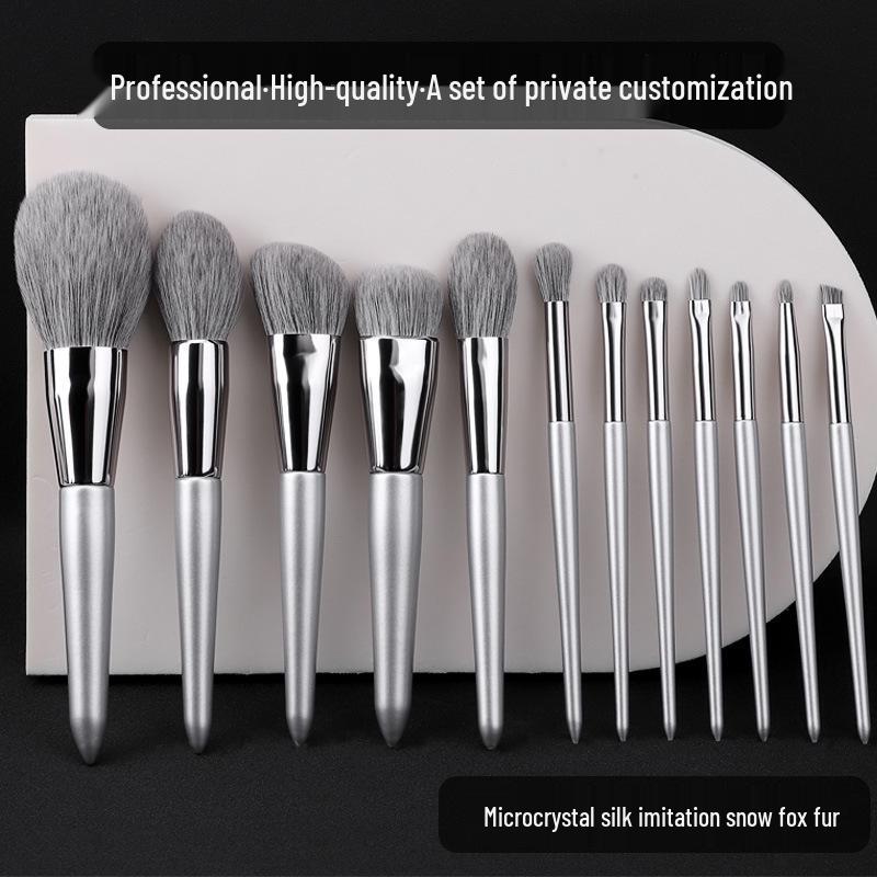 Moonlight Silver 12-Piece Makeup Brush Set: Super Soft Imitation Snow Fox Hair for Powder, Contour, and Eyeshadow.